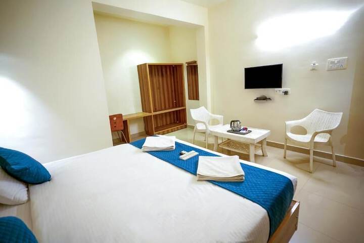 Room 4 of 14