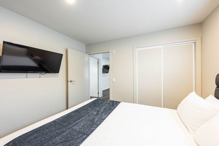 Room 10 of 69