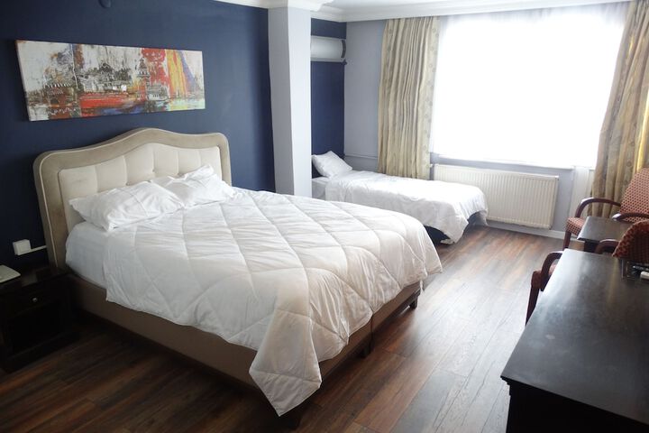 Room 11 of 15