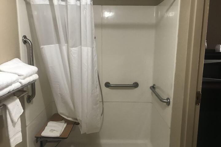 Room 28 of 45