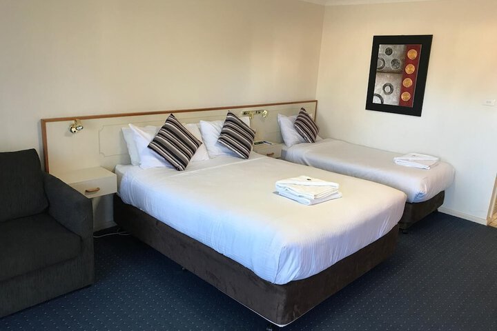 Room 12 of 20