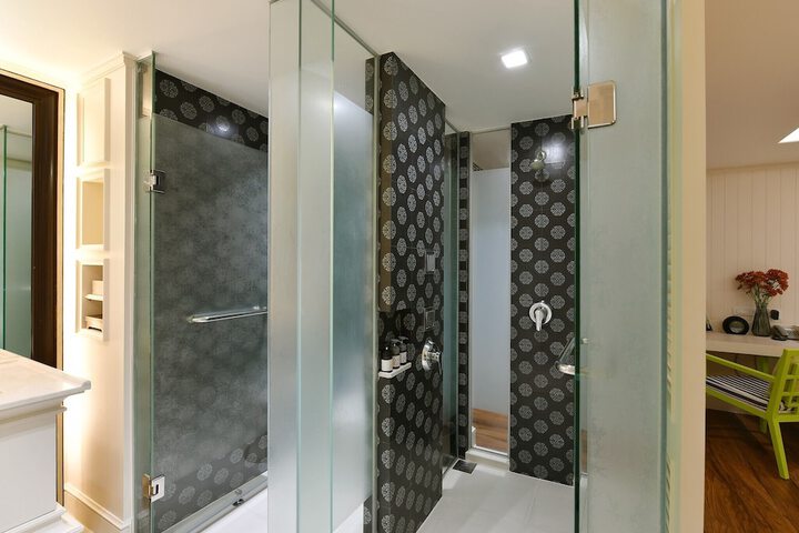 Clean Restrooms