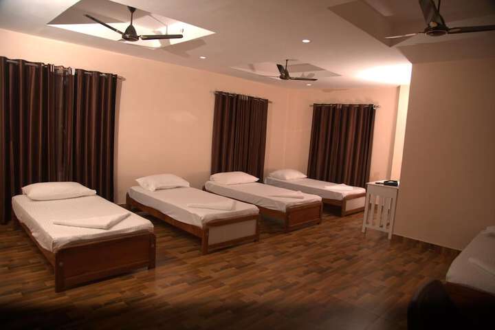 Room 15 of 35