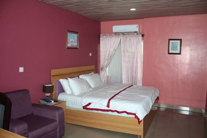 Room 5 of 24