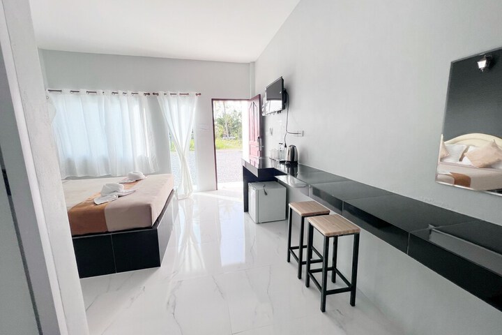 Room 18 of 26