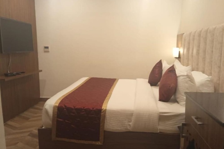 Room 19 of 79