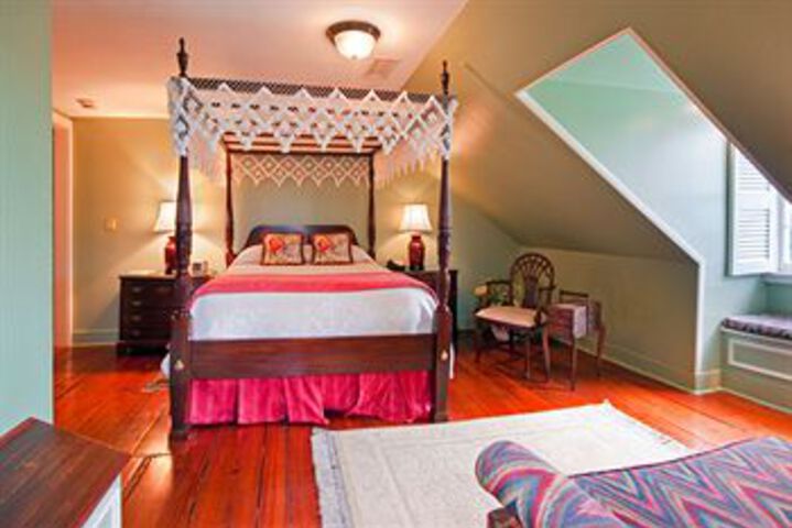 Room 40 of 71