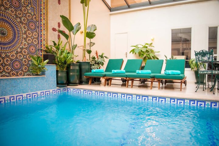 Pool 26 of 30