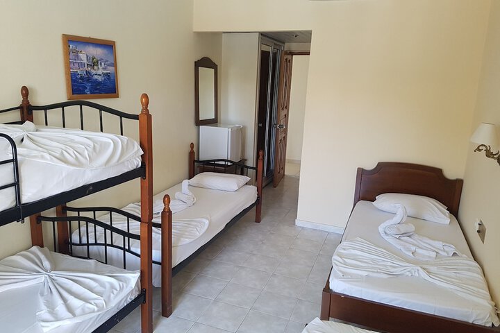 Room 16 of 43