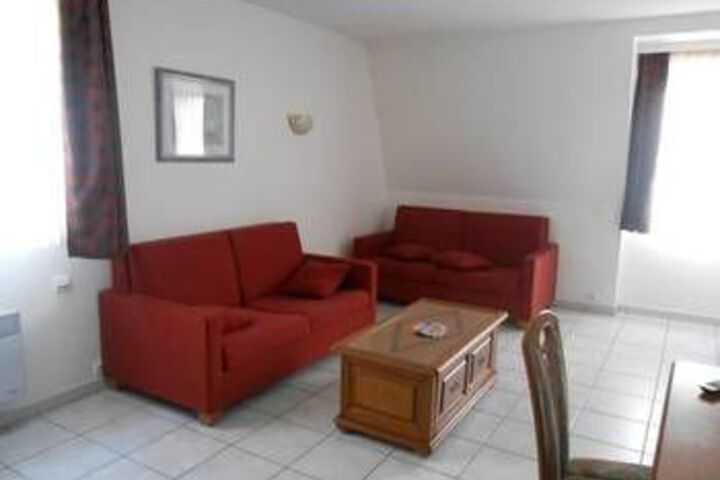 Room 9 of 9