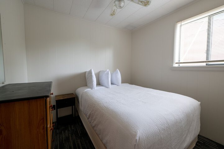Room 79 of 324