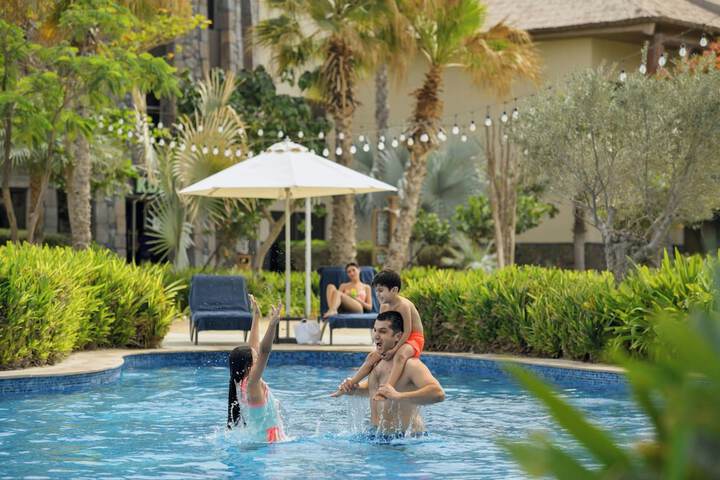 Pool 62 of 152