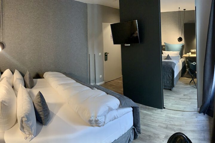 Room 13 of 41