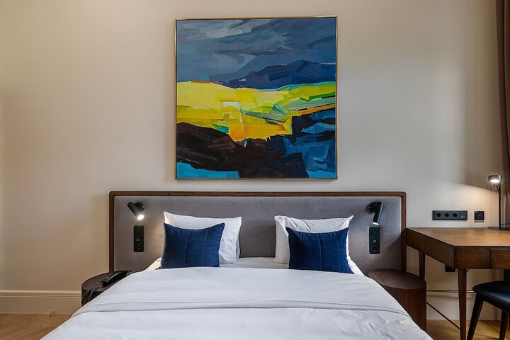 Room 41 of 90