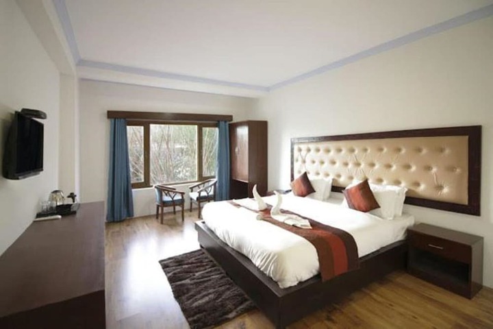 Room 3 of 23