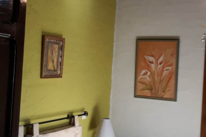 Room 4 of 52