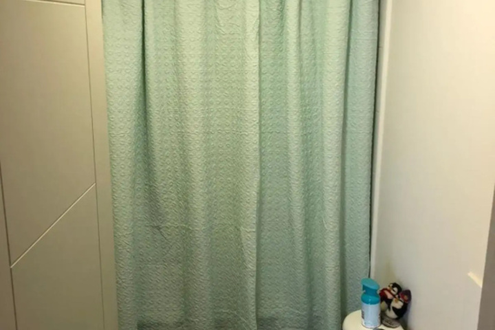 Room 7 of 11