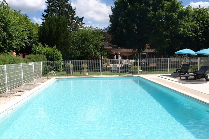 Pools & Facilities