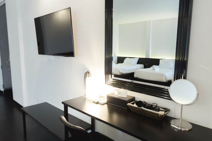 Room 25 of 74