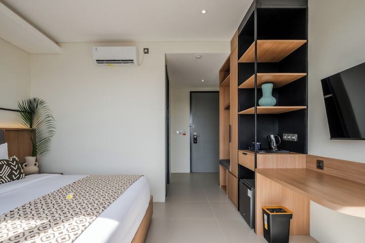 Room 15 of 50