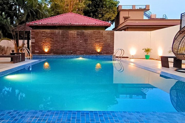 Pool 84 of 113