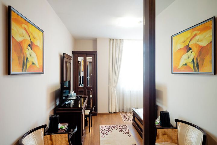 Room 21 of 169