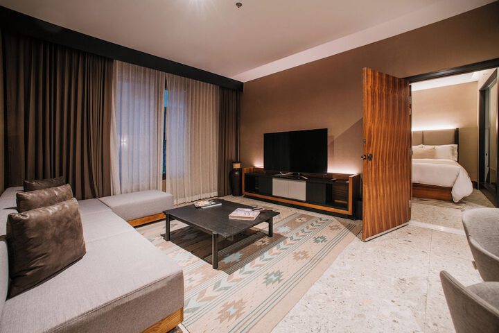 Room 15 of 59