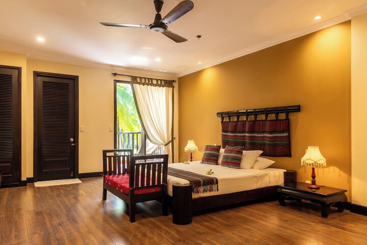 Room 26 of 113