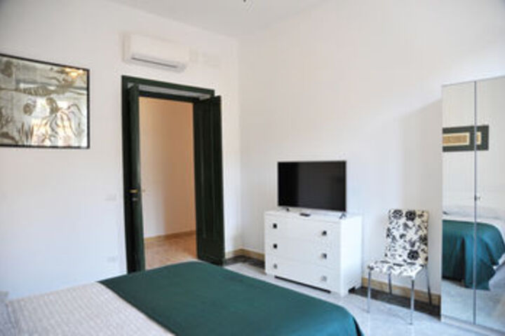 Room 55 of 110