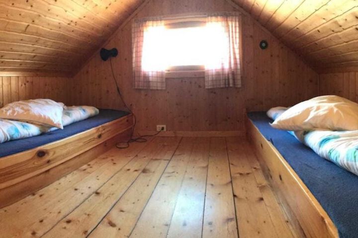 Room 7 of 19