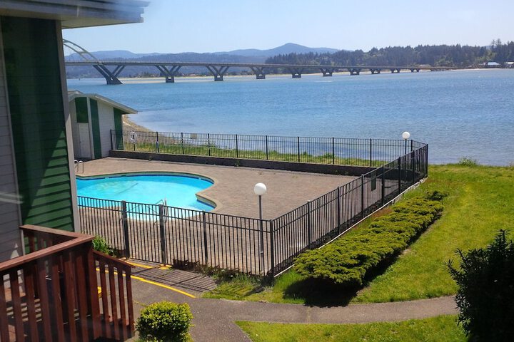 Pool 23 of 46