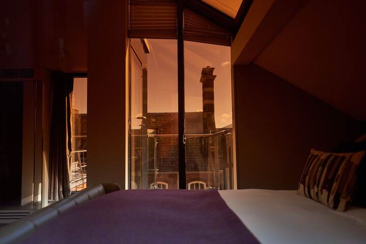 Room 28 of 64