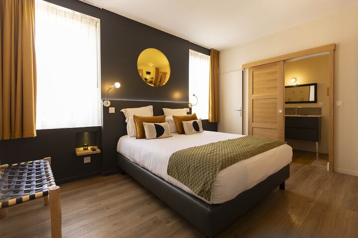 Room 98 of 210