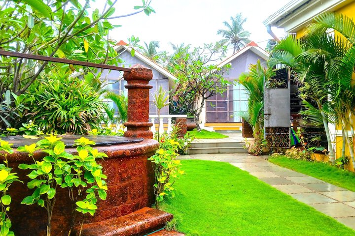 Hotel Exterior 55 of 56