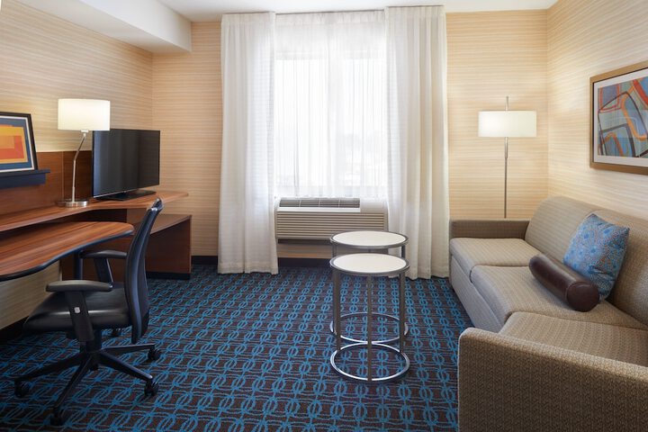 Room 6 of 17