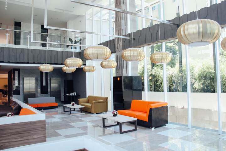 Guest Lobby