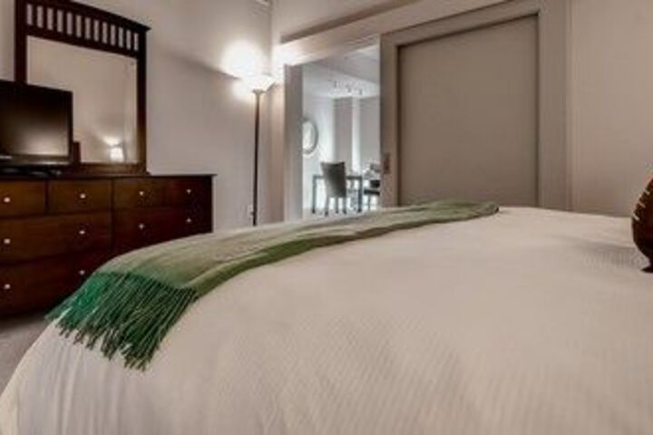 Room 8 of 21