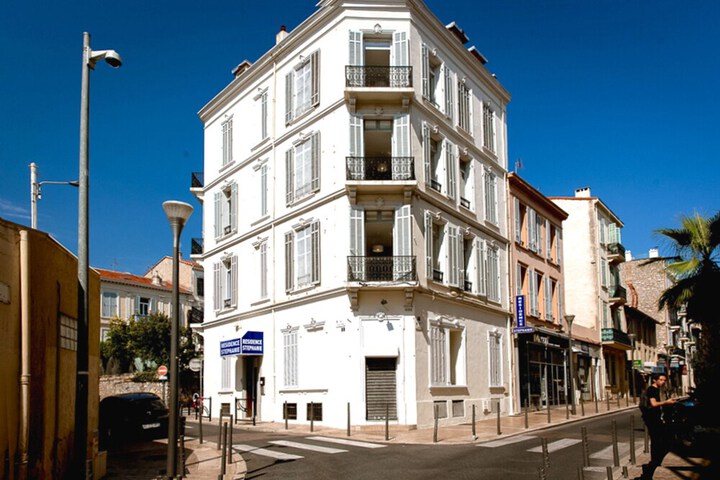 RESIDENCE STEPHANIE