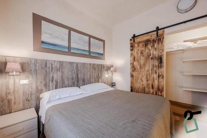 Room 10 of 81