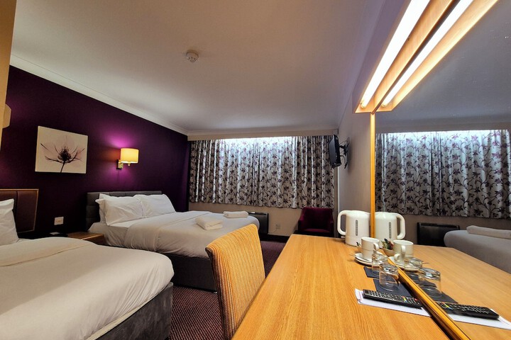 Room 10 of 64