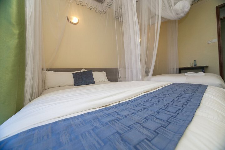 Room 12 of 39