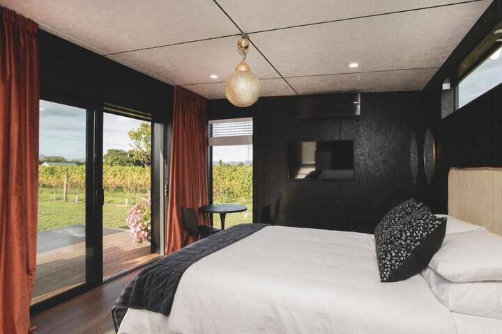 Room 7 of 35