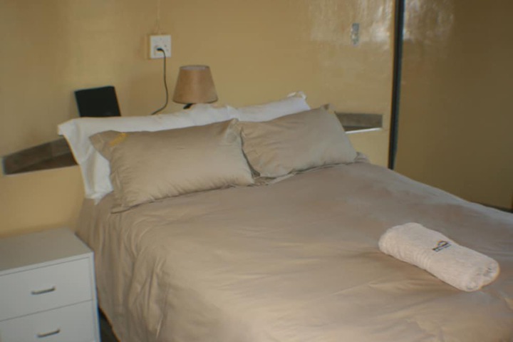 Room 10 of 19
