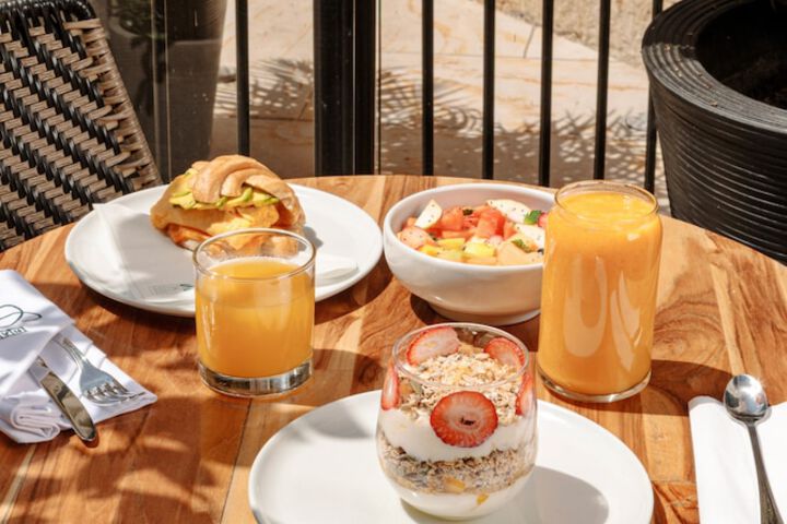 Breakfast/Coffee Service 38 of 56