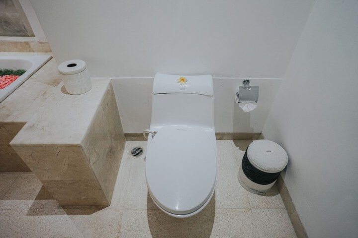 Room 15 of 43