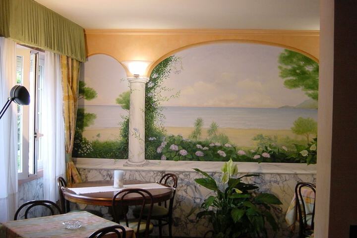 Dining Photos