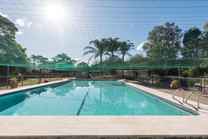 Pool 11 of 24
