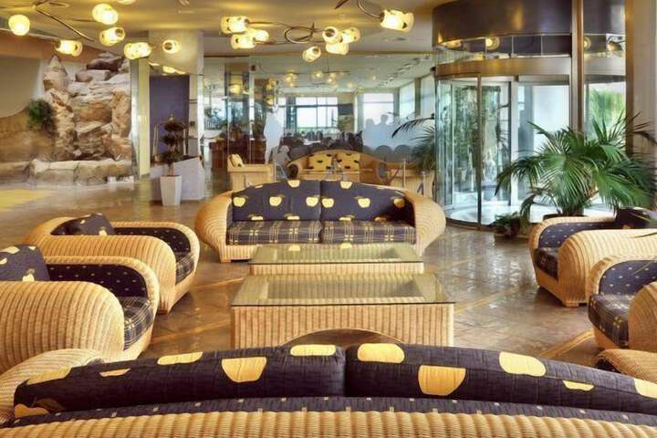 Hotel Lobby