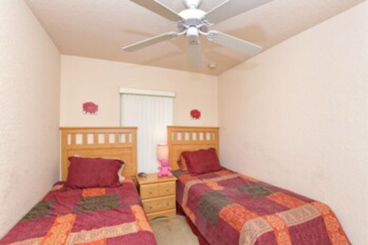Room 17 of 22