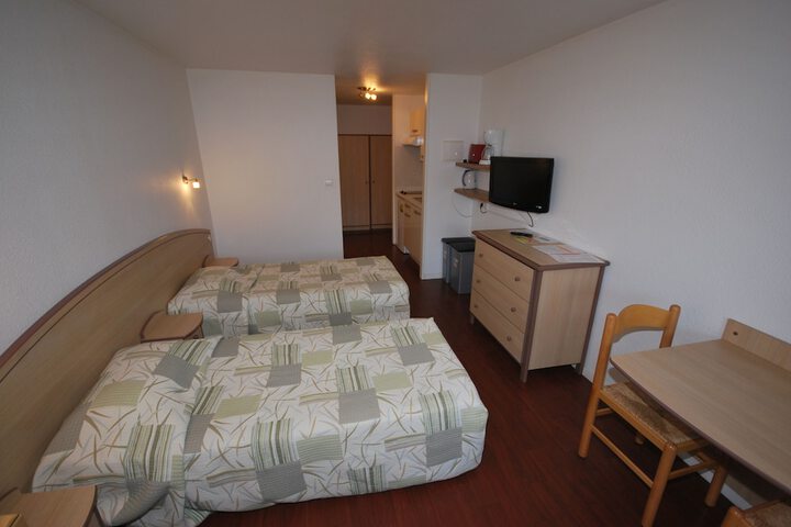 Room 2 of 24